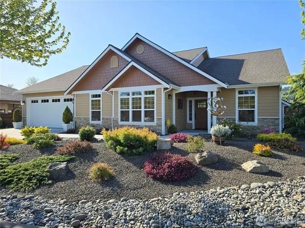 90 Broadmoor Street, Sequim, WA 98382