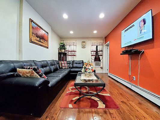 2nd image of 1236 Putnam Ave APT 2F