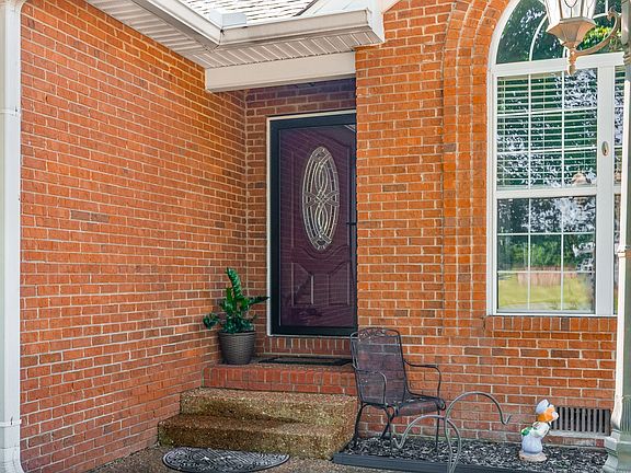 5th image of 140 Cody Ct