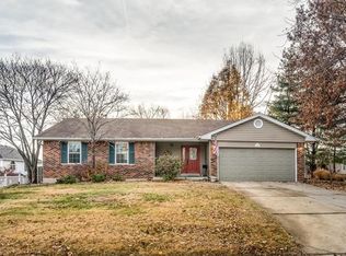 225 Fort Charles Trl, Saint Charles, MO