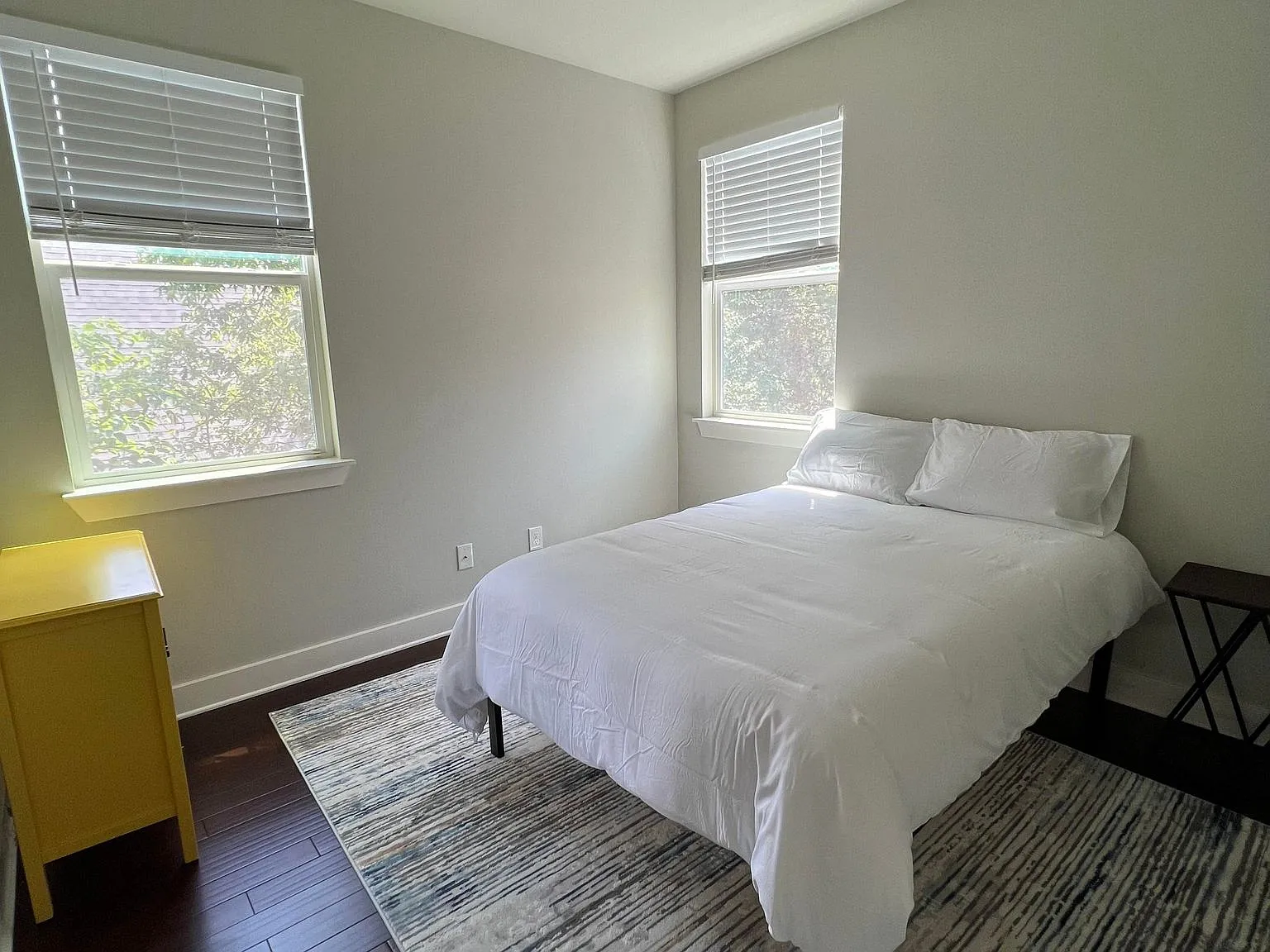 3 bed, 2.5 bath, 1597 sqft, $1,000 — Photo 2