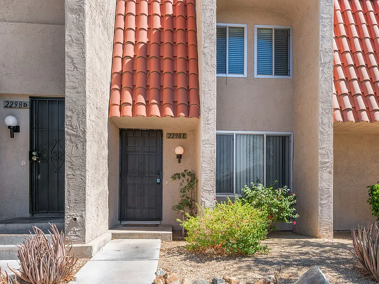 2298 N Indian Canyon Dr #E — Photo 44