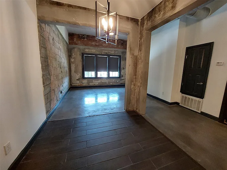 6819 Avenue C — Photo 6