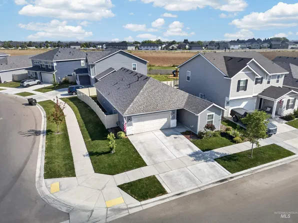 514 W Learmont St, Meridian, ID 83642