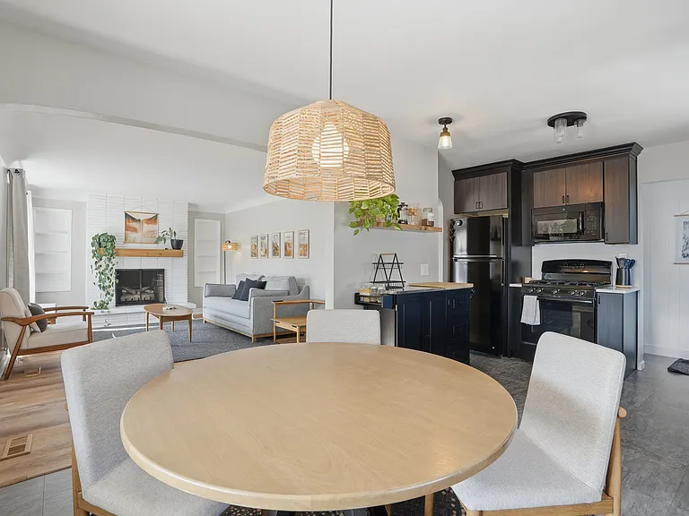 267 E Williams Ave — Photo 4