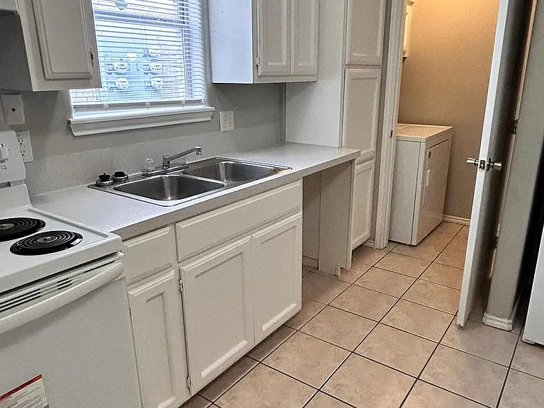 2308 W Elisa Ln #5 — Photo 7