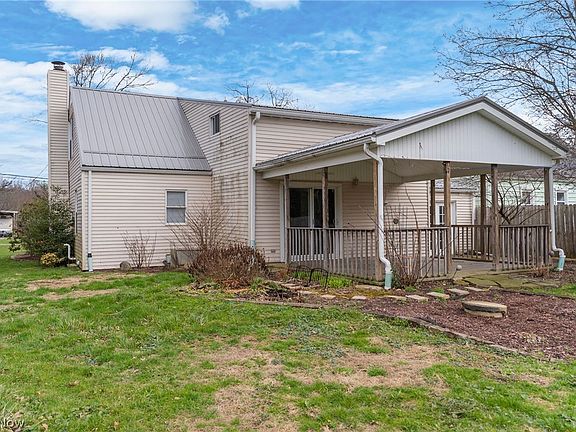 3rd image of 3267 Bell Wick Rd