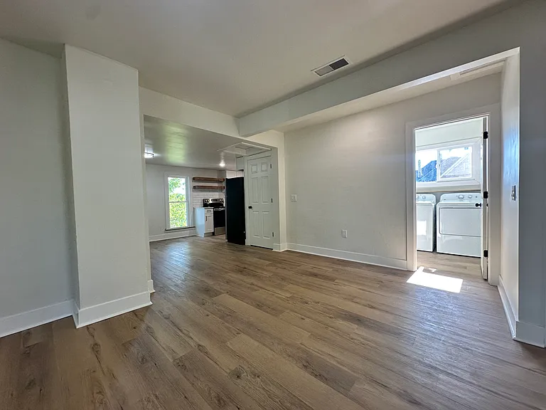 59 E Walworth Ave #2 — Photo 12
