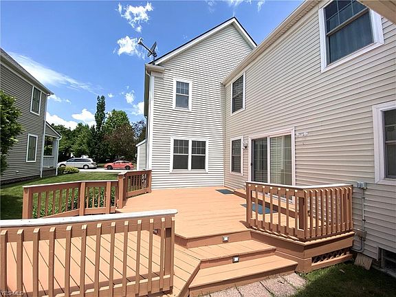 3rd image of 9266 Boxwood Ave