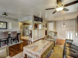 15105 W Mark Dr, New Berlin, WI 53151