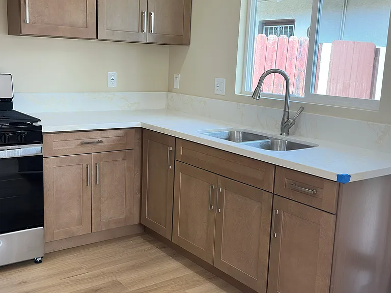 9571 Teal Ave — Photo 3