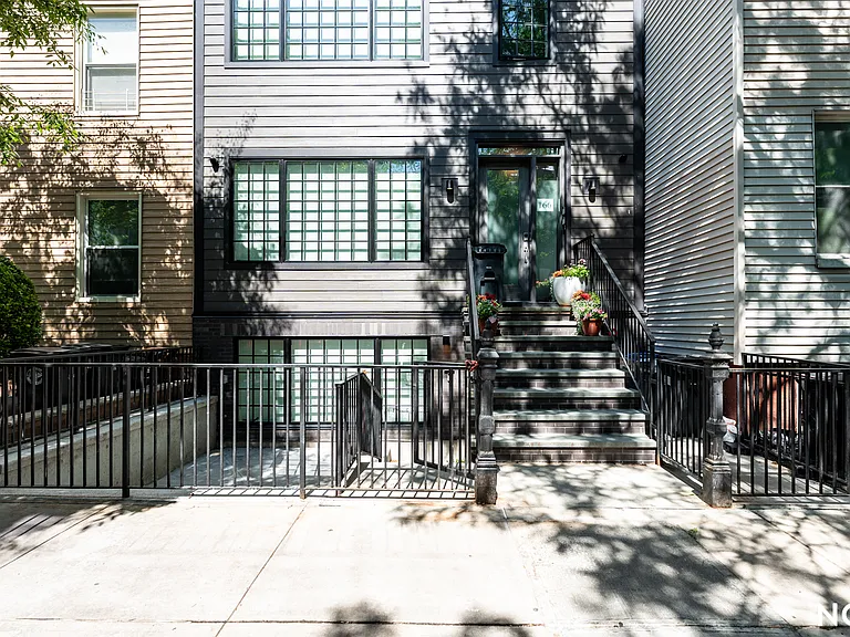 166 Eckford St #3 — Photo 36