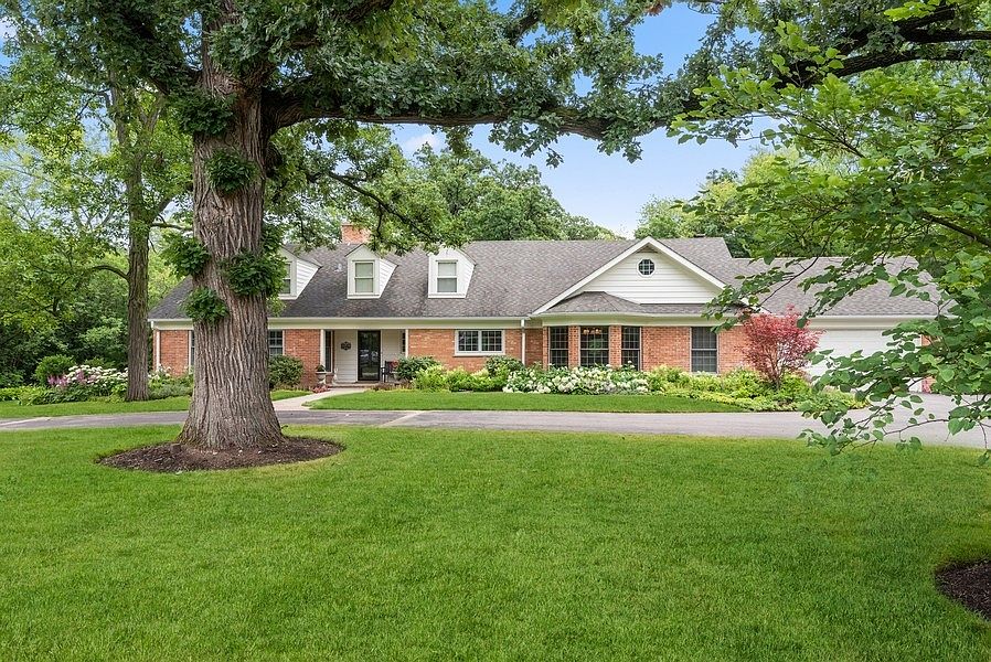 1st image of 585 Somerset Ln