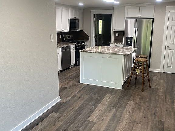 2nd image of 376 Mourning Dove Ln