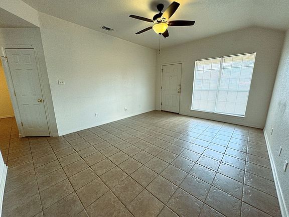 4th image of 3206 Dannen Ct Unit A