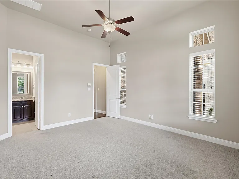 768 Huntingdon St — Photo 32