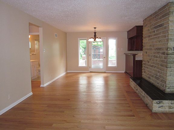 5th image of 235 Geremma Dr