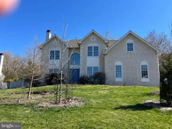 1012 Redtail Rd, Audubon, PA 19403