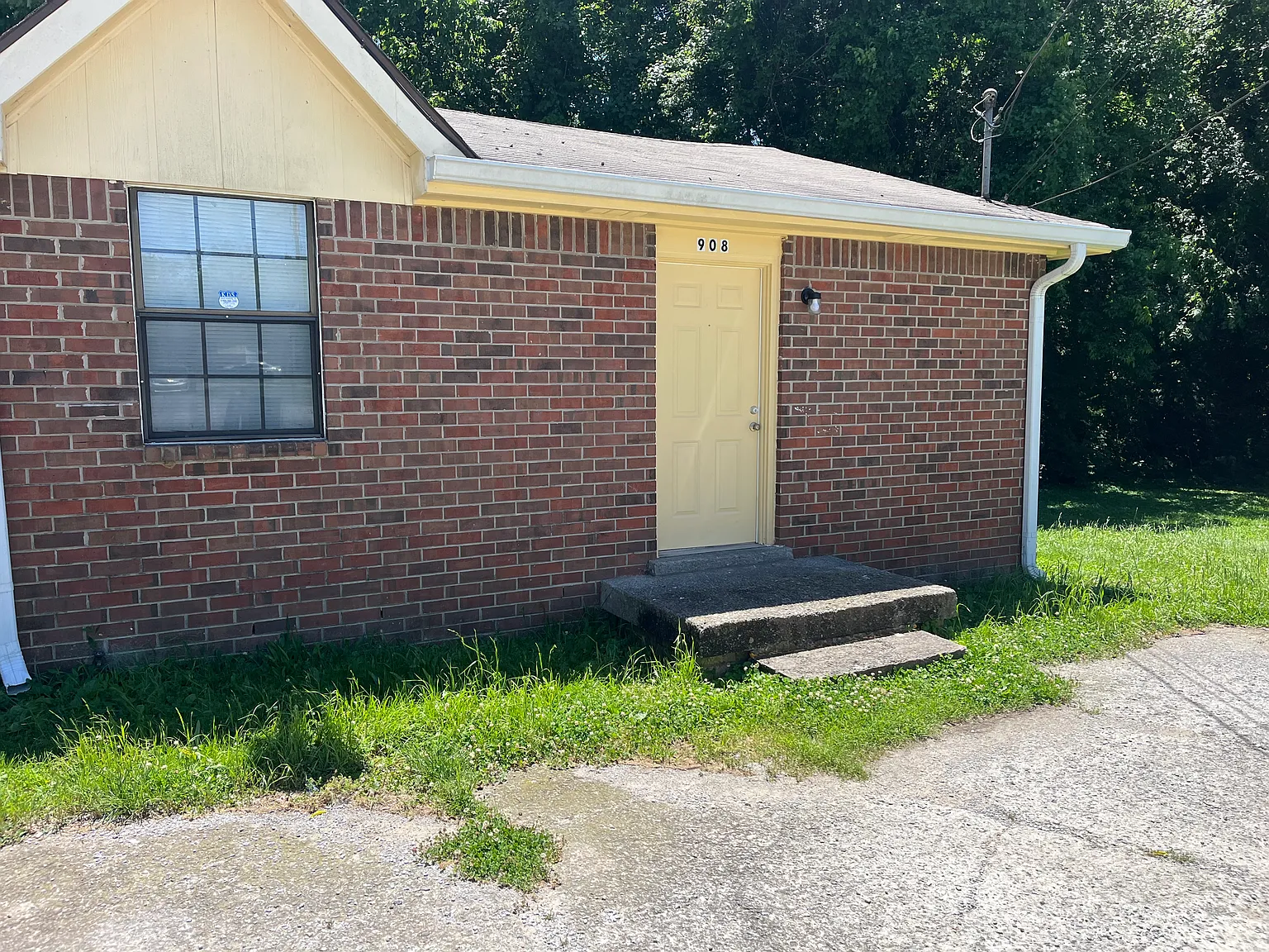 2 bed, 800 sqft, $1,450 — Photo 1