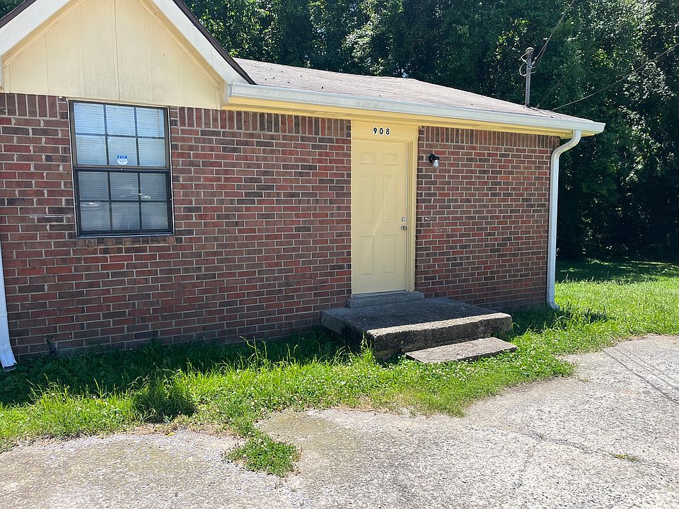 1st image of 908 Trailwood Cir