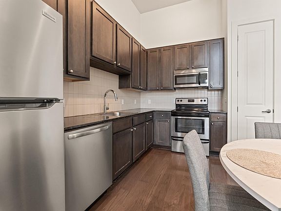 5th image of 333 E Boyd Dr #26