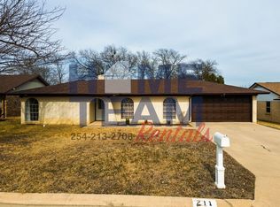 211 W Mockingbird Ln, Harker Heights, TX 76548