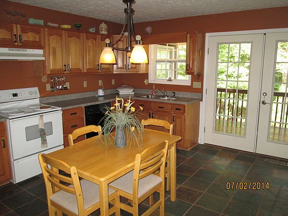 3rd image of 3057 Newport Dr #2-9076