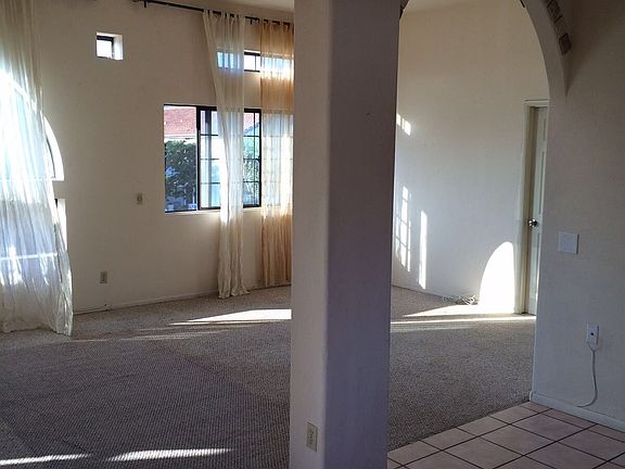 2nd image of 1601 Thomas Ave