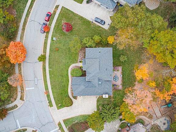 3rd image of 10026 Parkway Dr
