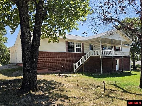 2nd image of 175 Oak Summit Dr