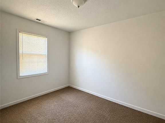 5th image of 278 Crabapple Cir APT 60