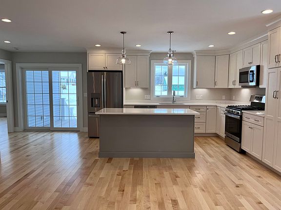 3rd image of 3 Huckleberry Avenue #69