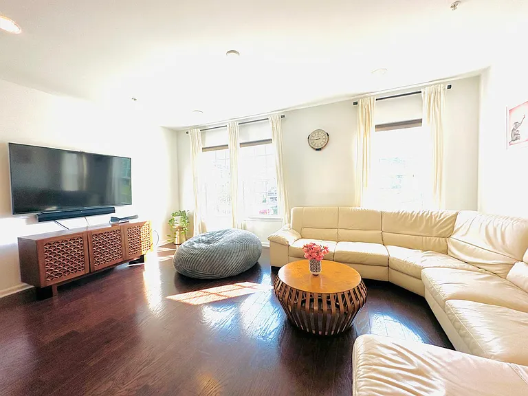 5 Truman Dr — Photo 6