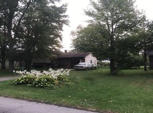 11700 Brookshire Dr, Temperance, MI 48182