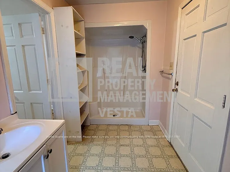 5116 Pineridge Dr — Photo 5