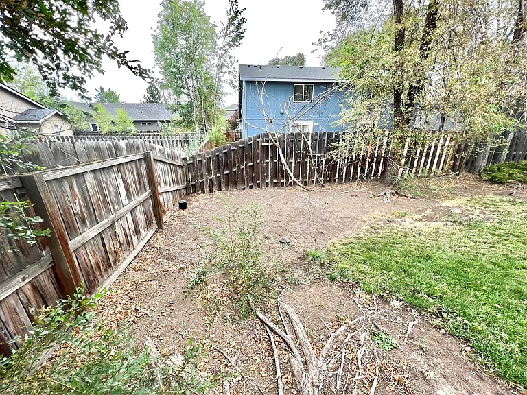 978 NE Hidden Valley Dr #978 — Photo 14