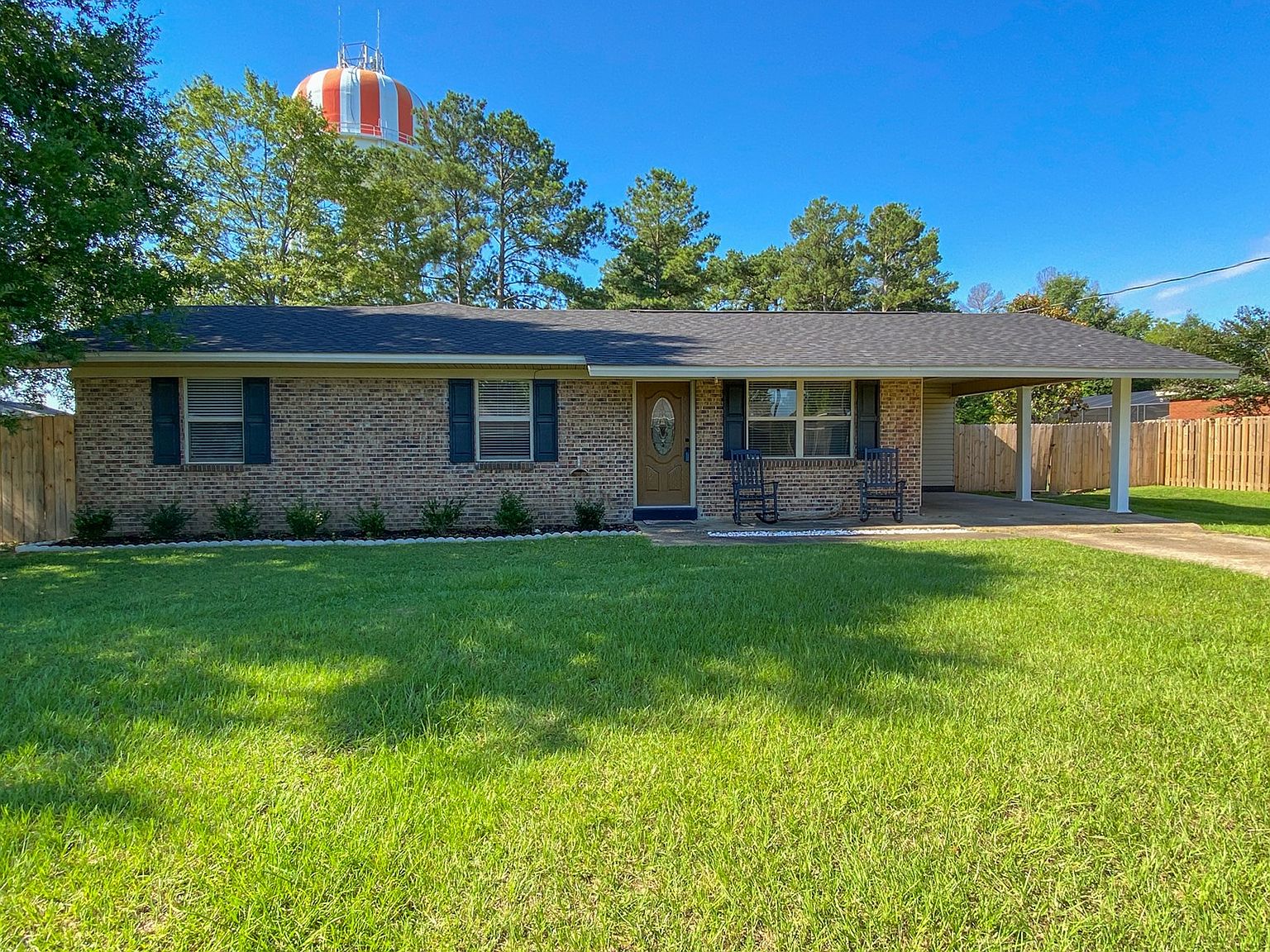 925 W Meadow Ave, Geneva, AL 36340 Zillow
