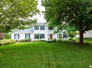 5715 Barcelona St, Bettendorf, IA 52722