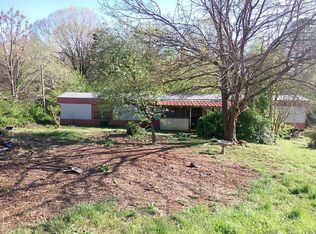 141 Slater Dr, Seneca, SC 29678