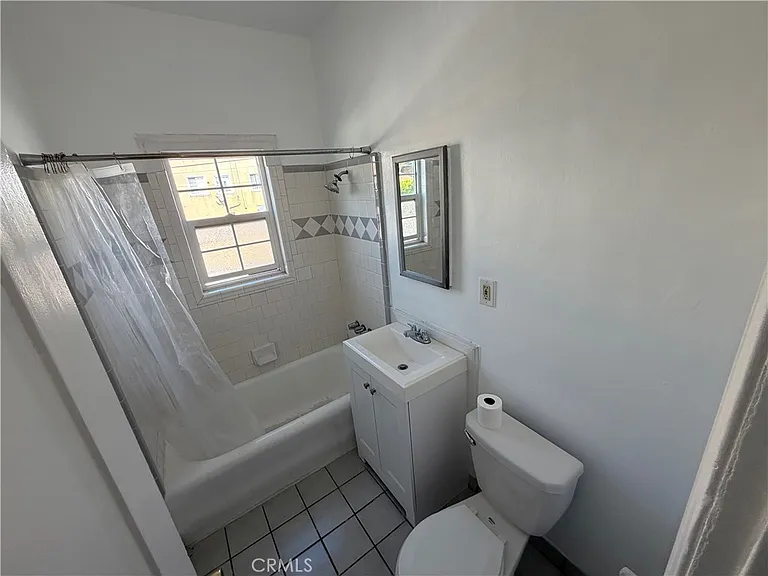 1117 Queen Anne Pl — Photo 15