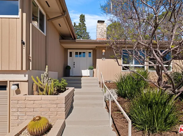 411 Meadowview Dr, La Canada Flintridge, CA 91011