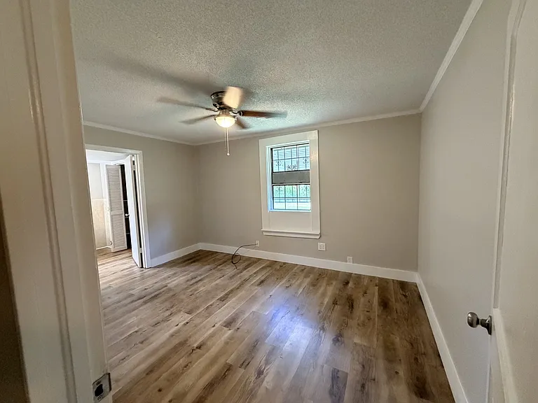 416 W Washington St — Photo 10