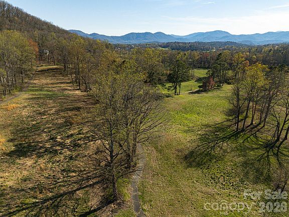 2nd image of 1487 Golf Course Rd