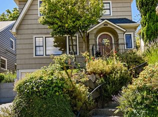 1909 Bigelow Ave N, Seattle, WA 98109