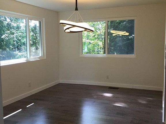 2nd image of 2530 186th Ave NE