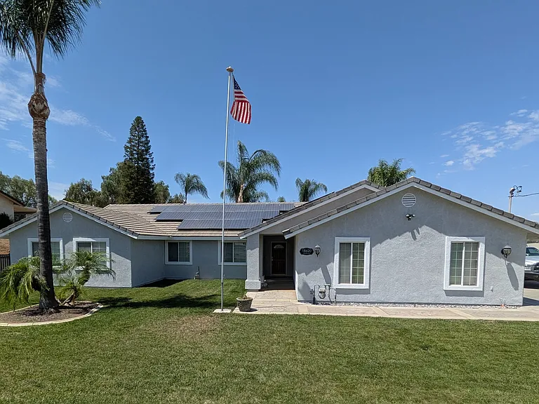 18620 Granite Ave — Photo 1