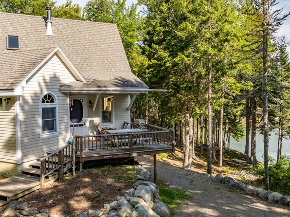 2 Mallard Lane, Roque Bluffs, ME 04654