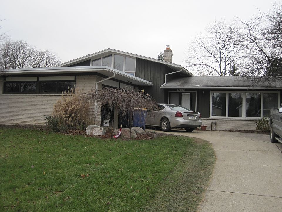 1st image of 4141 Holyoke Dr SE