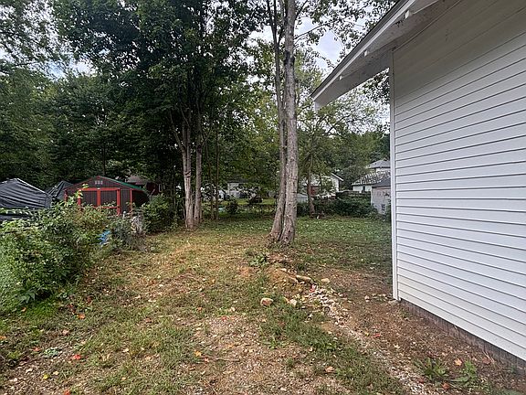 2nd image of 96 Burr St