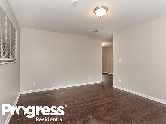 3rd image of 6716 Herst Ln